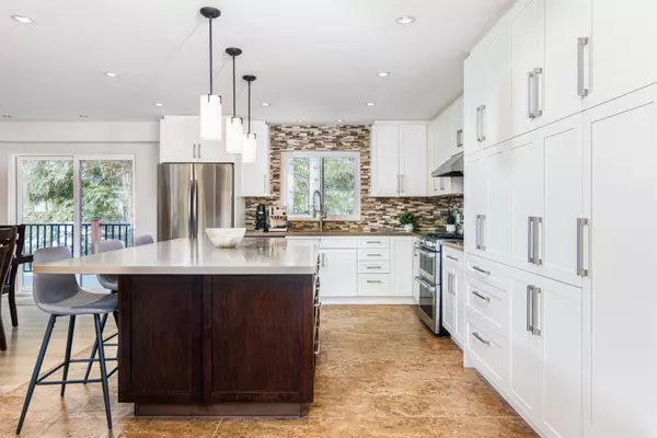 Whistler, BC V8E 0G3,8275 Mountain View DR