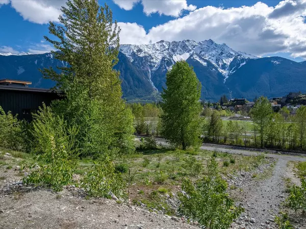 Pemberton, BC V0N 2L3,7651 Seven O'clock DR