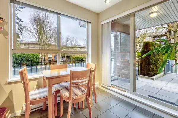 Port Moody, BC V3H 5K7,200 Klahanie DR #103