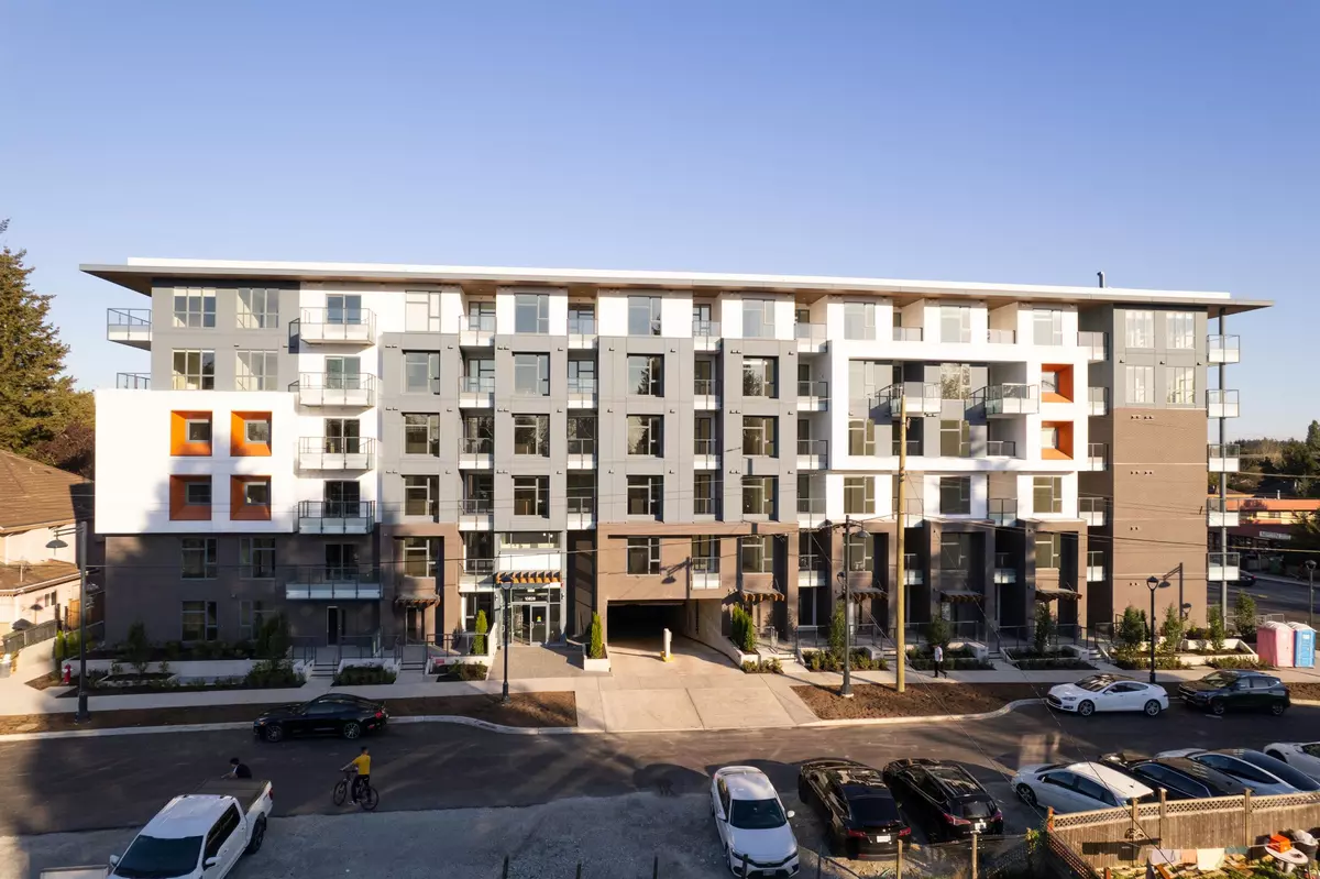 Surrey, BC V3R 0H3,10828 139a ST