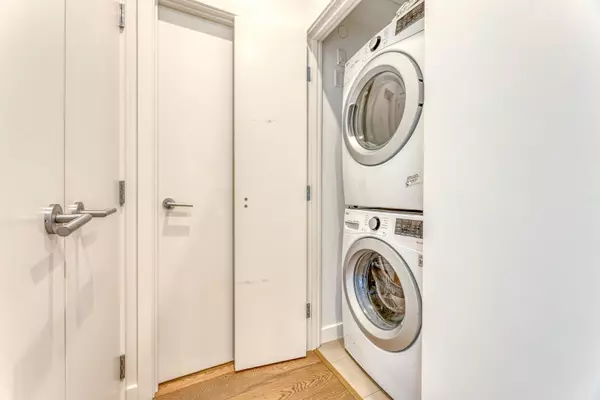 Burnaby, BC V5H 0K2,6000 Mckay AVE #305