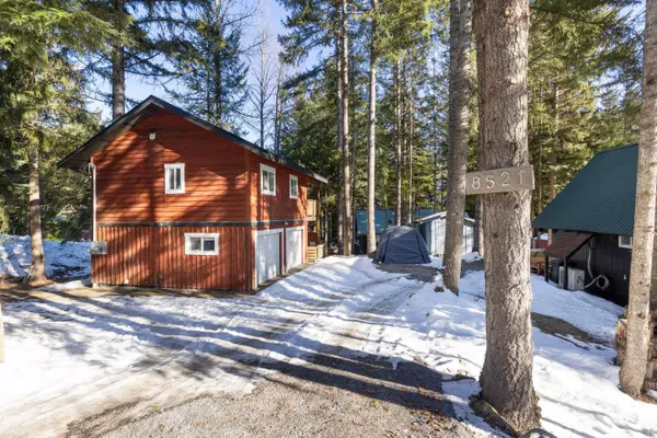 Whistler, BC V8E 0G2,8521 Drifter WAY