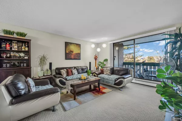 Richmond, BC V6Y 3A3,8540 Citation DR #318