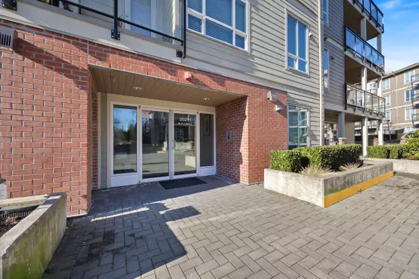 Langley, BC V2Y 0L4,20211 66 AVE #E202