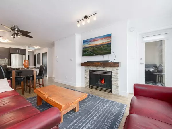 North Vancouver, BC V7M 3M8,108 W Esplanade AVE #410