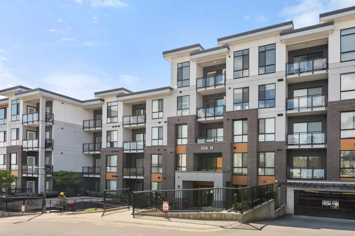 Langley, BC V2Y 0Y3,20087 68 AVE #B409