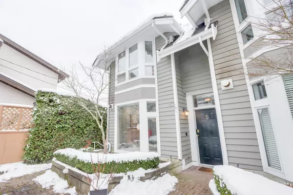 North Vancouver, BC V7L 1P4,233 E 6th ST #5