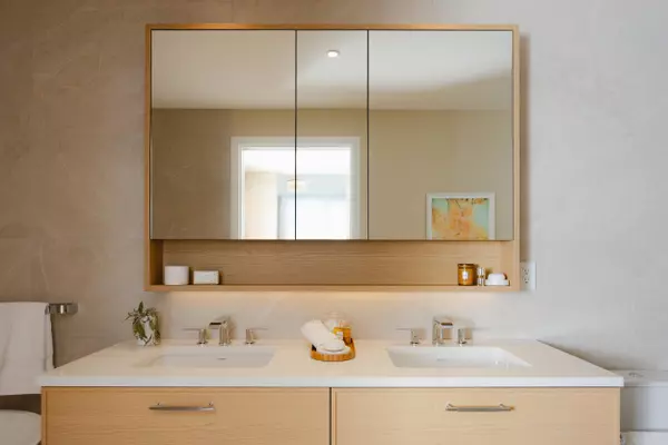 Surrey, BC V0V 0V0,1651 128 ST #419