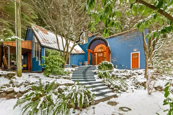 North Vancouver, BC V7G 1H4,4469 Summerside LN