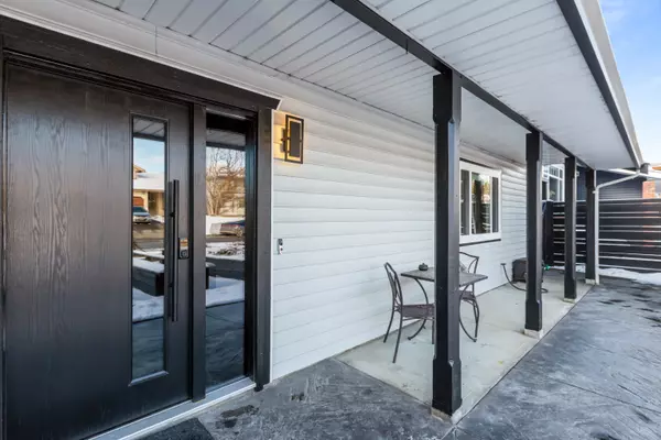 Maple Ridge, BC V2X 8X4,12093 202 ST