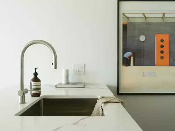 Vancouver, BC V6B 0E6,128 W Cordova ST #2105