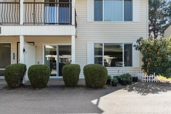 Abbotsford, BC V2S 6H6,2853 W Bourquin CRES #106