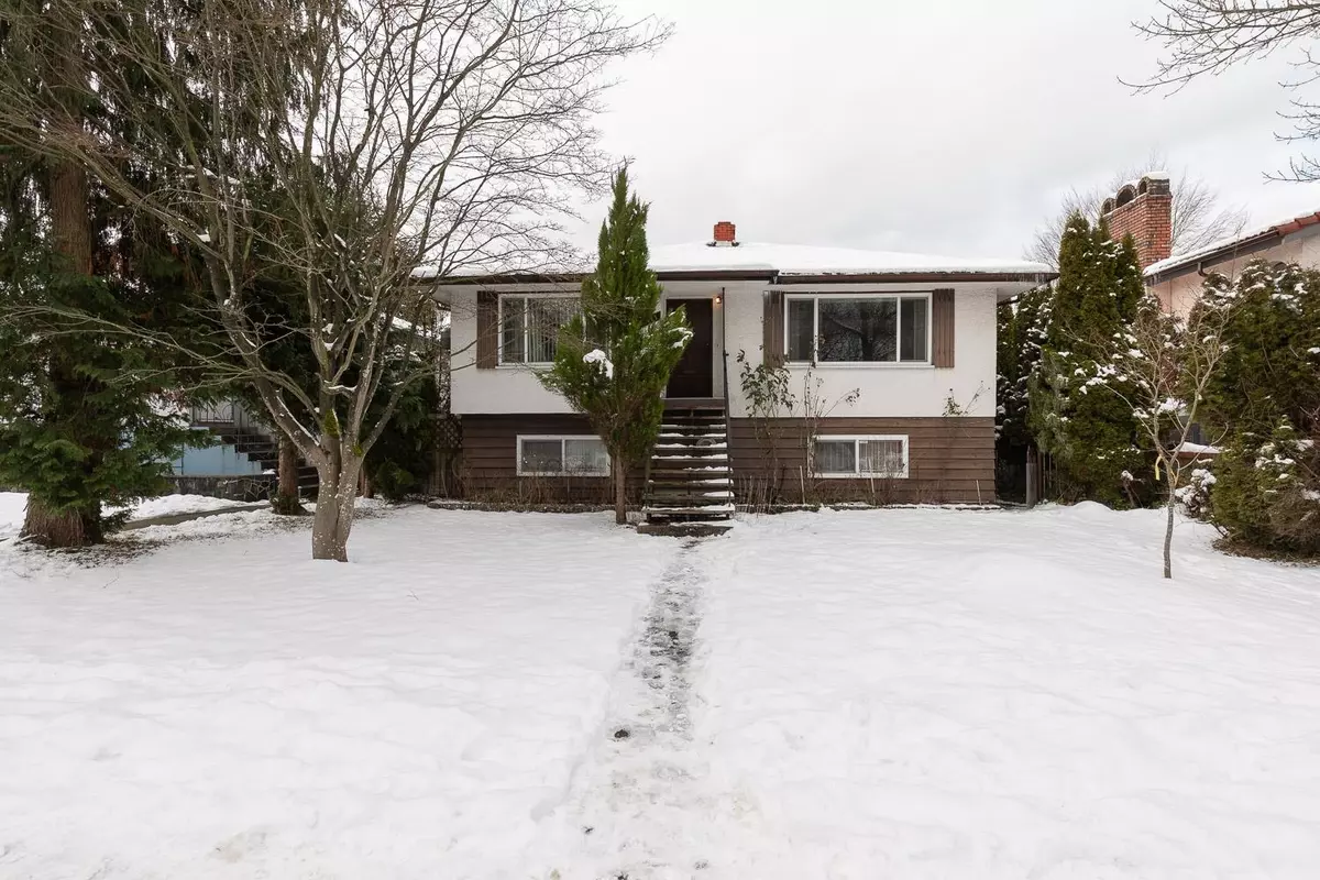 Vancouver, BC V5N 5G9,3411 Nanaimo ST