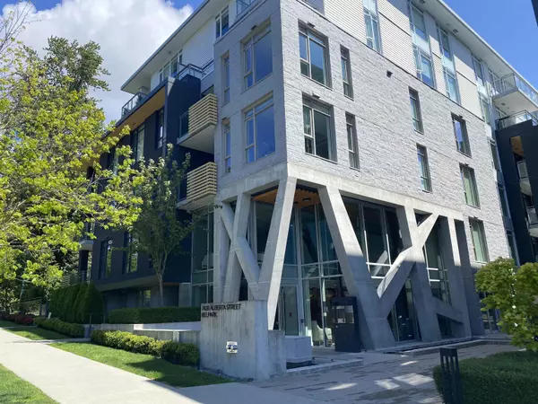 Vancouver, BC V5X 0J5,7428 Alberta ST #307