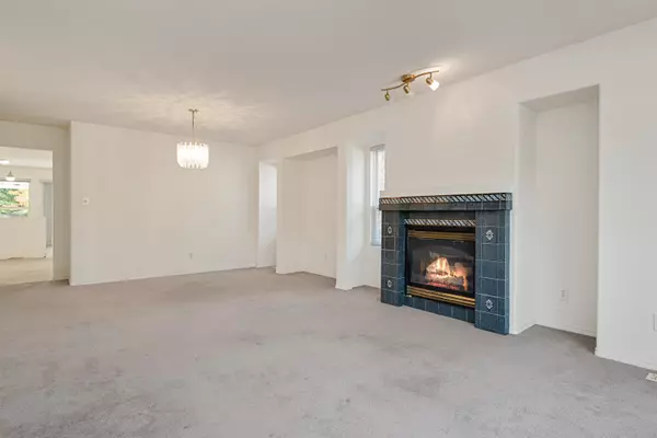 Hope, BC V0X 1L2,20024 Birch PL