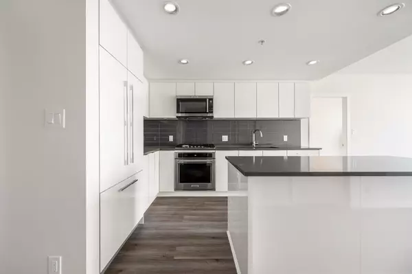 Coquitlam, BC V3B 0P3,3100 Windsor Gate #1804