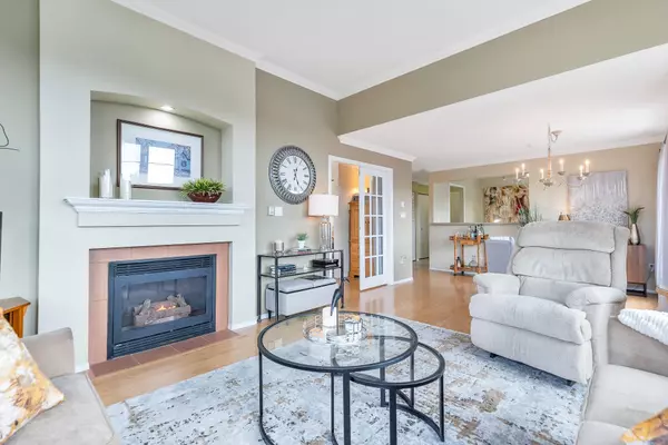 Surrey, BC V3R 0X7,15210 Guildford DR #416