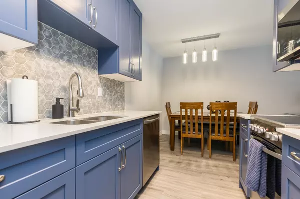 Abbotsford, BC V2T 2C8,32175 Old Yale RD #210