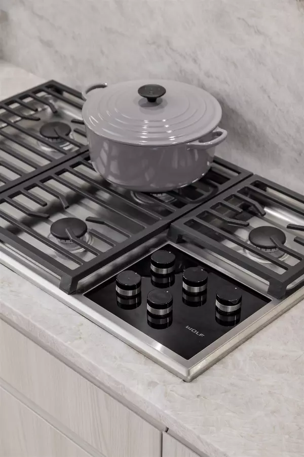 West Vancouver, BC V7T 0B8,796 Arthur Erickson PL