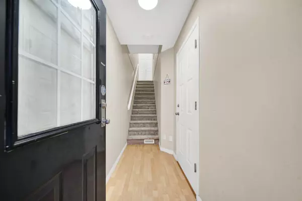 Surrey, BC V4N 5G3,8737 161 ST #30