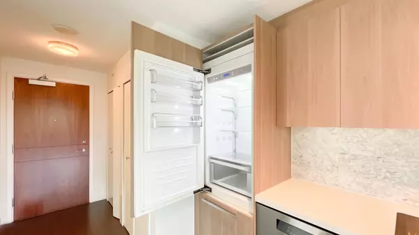 Surrey, BC V3T 0L5,13696 100 AVE #612