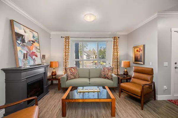 Surrey, BC V3R 7Z2,9077 150th ST #13