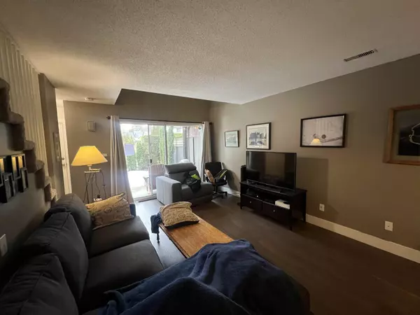 Abbotsford, BC V3G 2E7,34909 Old Yale RD #512