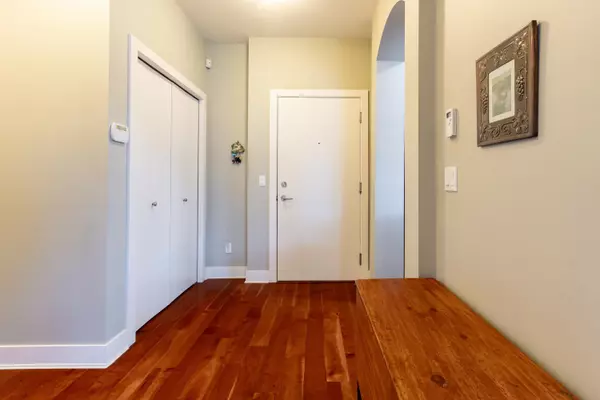 Surrey, BC V3S 6V7,16483 64 AVE #108