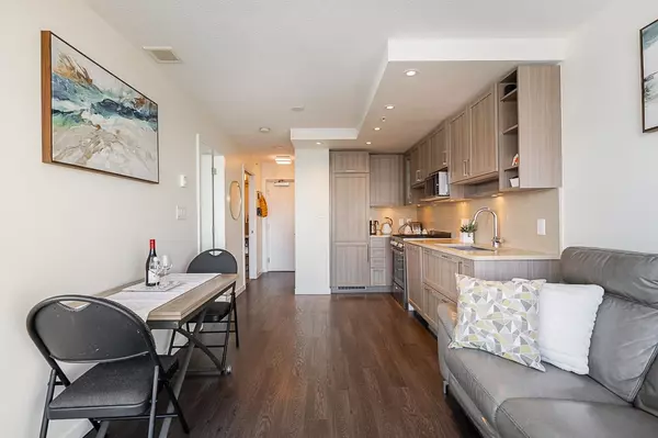 Vancouver, BC V5R 0E4,5665 Boundary RD #2806