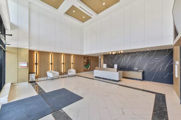 White Rock, BC V4B 4L9,1526 Finlay ST #401