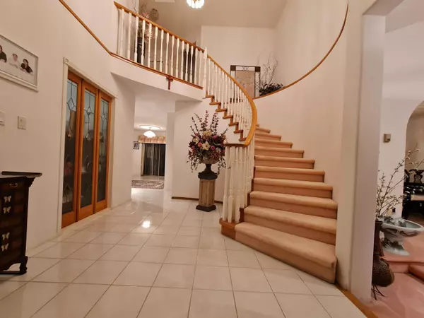 Surrey, BC V4N 3C8,9456 164 ST