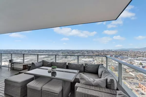 Burnaby, BC V5C 0L2,1888 Gilmore AVE #2808