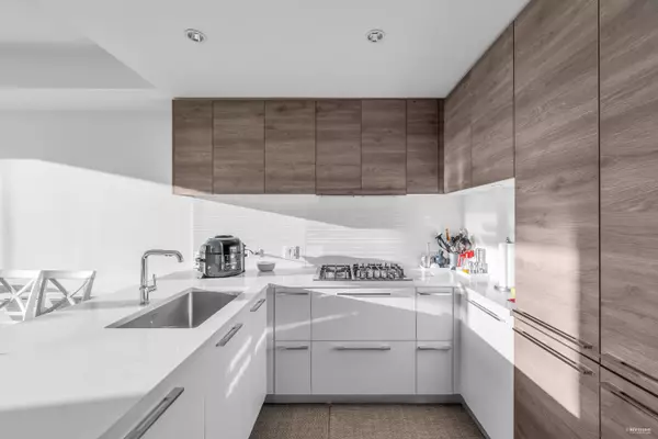 Burnaby, BC V3N 0H1,7358 Edmonds ST #2309