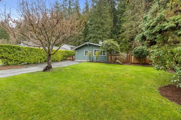 North Vancouver, BC V7H 1W1,2206 Chapman WAY