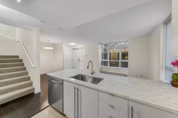 Richmond, BC V6X 4L3,7555 Alderbridge WAY #5