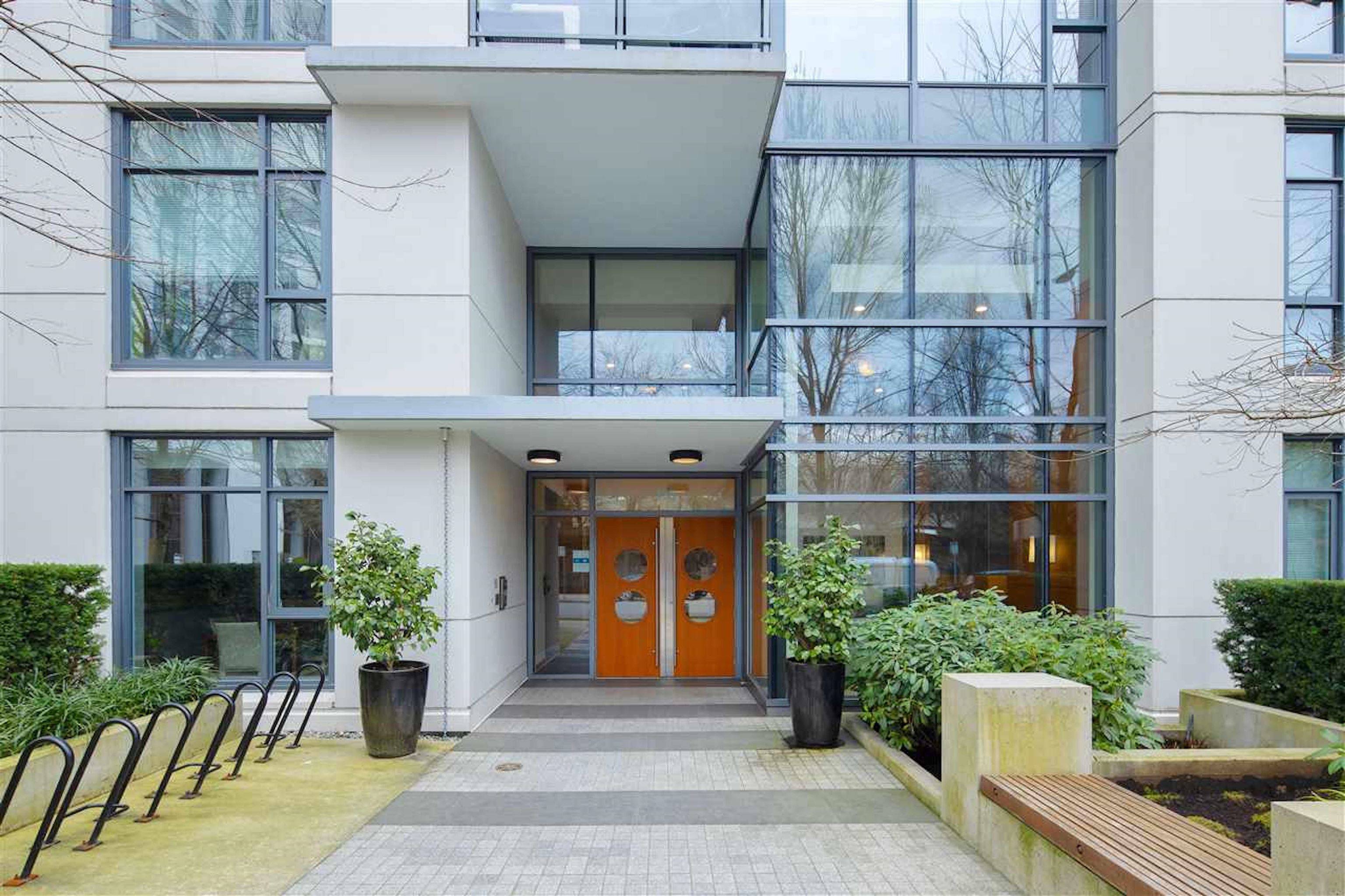 North Vancouver, BC V7M 0C5,135 W 2nd ST #409