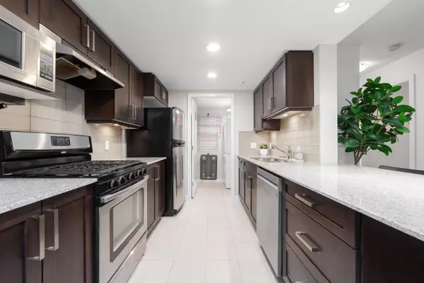 Squamish, BC V8B 0S1,1212 Main ST #208