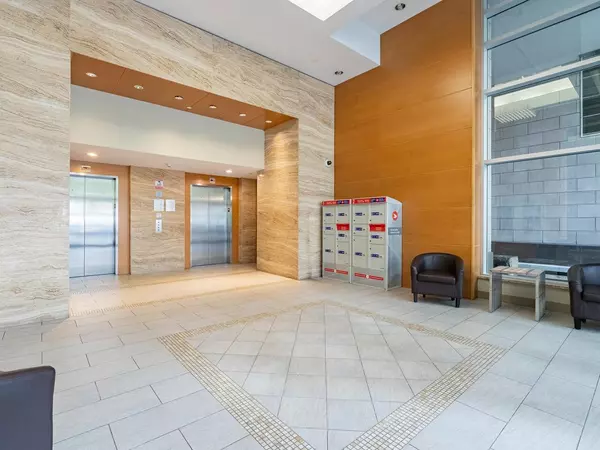 Coquitlam, BC V3B 0C4,2968 Glen DR #1002