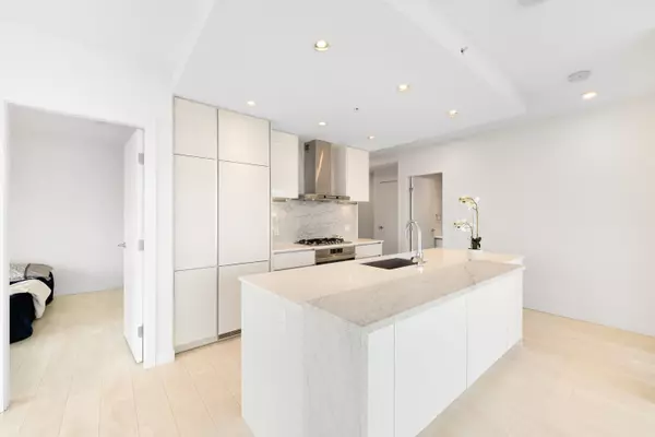 Burnaby, BC V5H 0H3,4670 Assembly WAY #2908