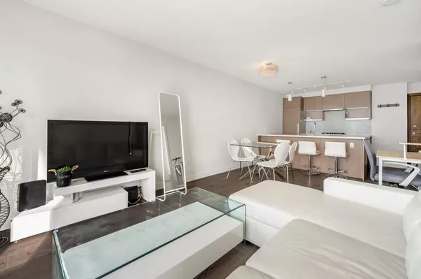 Richmond, BC V6Y 0G6,9019 Cook RD #705