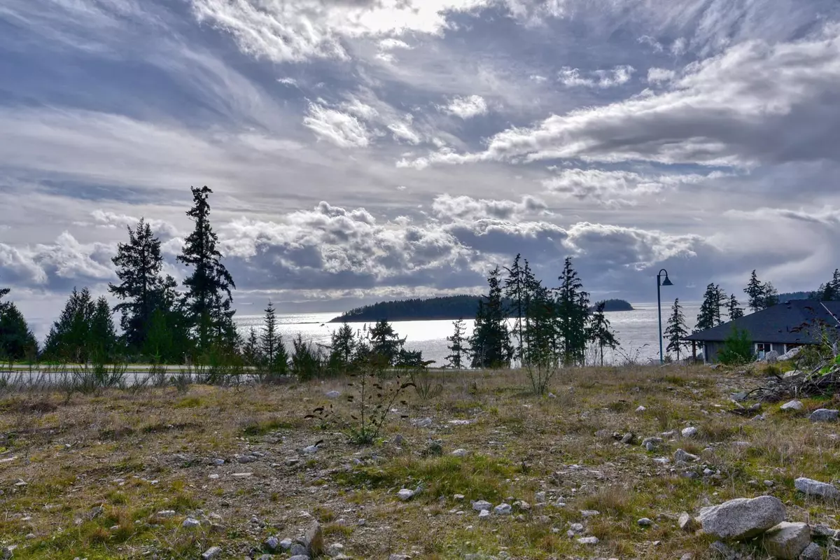 Sechelt, BC V7Z 0V4,5962 Barnacle ST