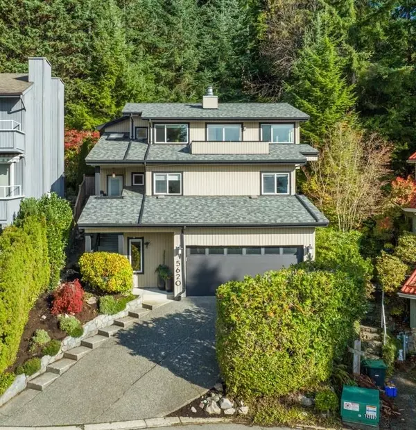 North Vancouver, BC V7R 4T9,5620 Eagle CT