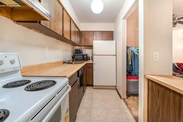 New Westminster, BC V3M 5W5,110 Seventh ST #103