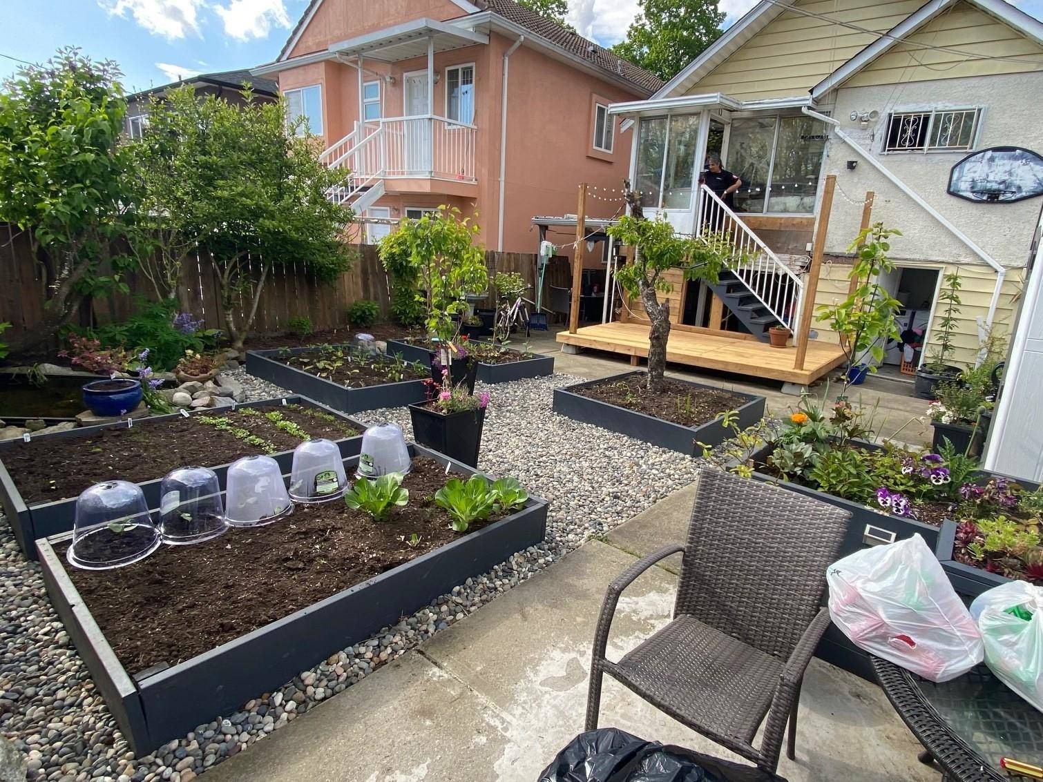 Vancouver, BC V5N 2W4,2070 E 26th AVE