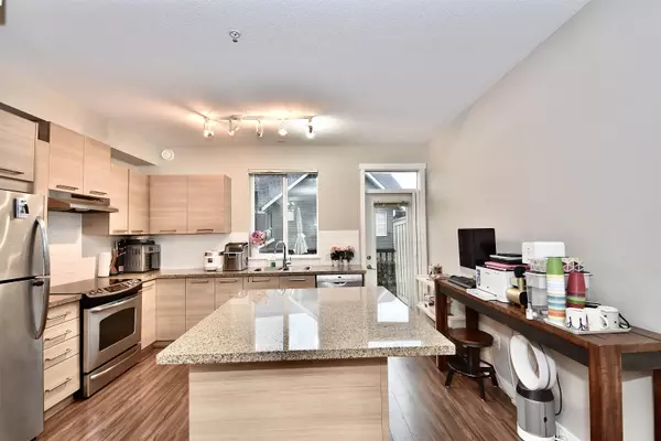 Langley, BC V2Y 0K1,7938 209 ST #76