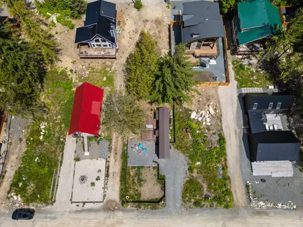 Hope, BC V0X 1L5,71380 Grove BLVD