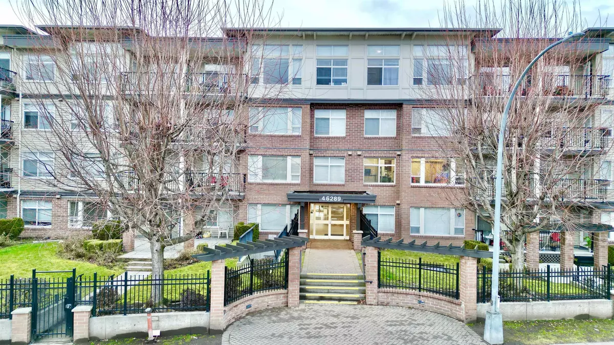 Chilliwack, BC V2P 0B9,46289 Yale RD #110