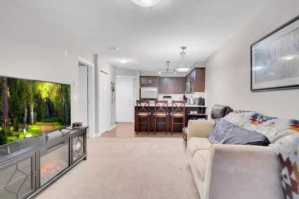 Chilliwack, BC V2P 0B9,46289 Yale RD #110