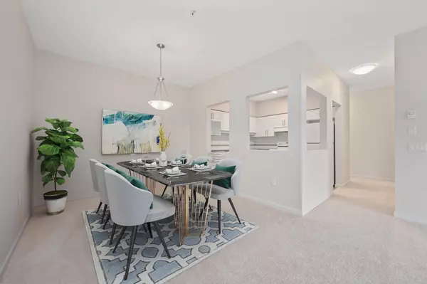 Surrey, BC V3W 6B4,13911 70th AVE #207