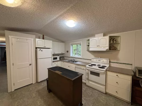 Madeira Park, BC V0N 2H1,4483 Pollock RD